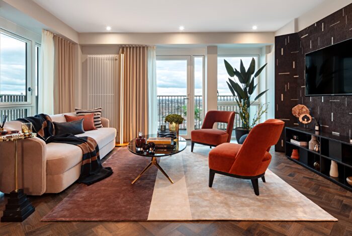3 Bedroom Apartment For Sale In Queen's Cross, London, E16