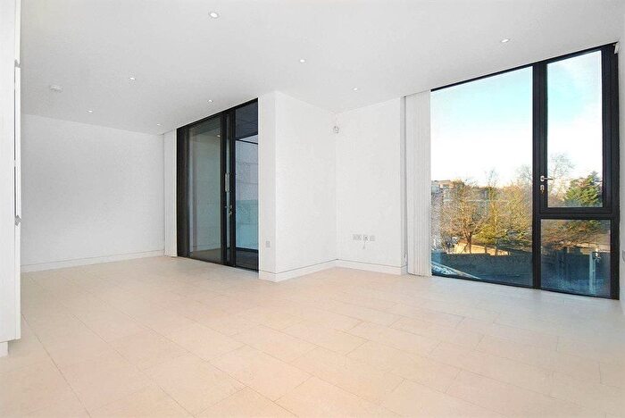 2 Bedroom Flat To Rent In Latitude House, Oval Road, London, NW1