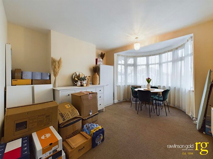1 Bedroom Flat For Sale In Maricas Avenue, Harrow, HA3