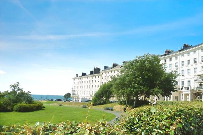 1 Bedroom Flat To Rent In Adelaide Crescent, Hove, East Sussex, BN3