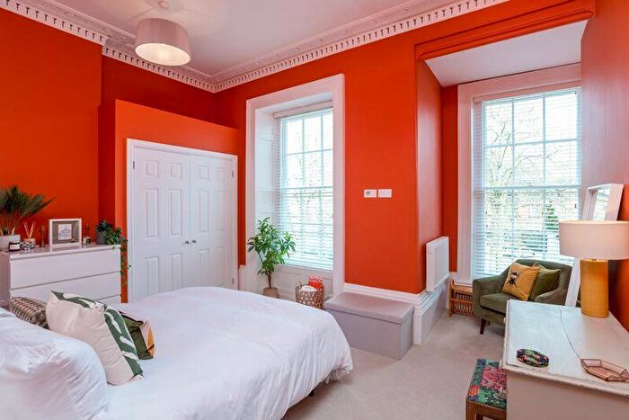 2 Bedroom Apartment To Rent In South Bar Street, Banbury, Oxfordshire, OX16