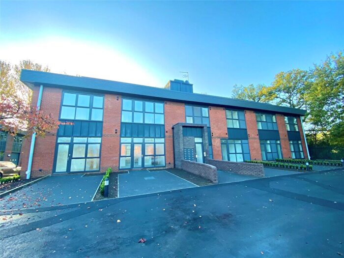 2 Bedroom Apartment To Rent In Parkview House, Oaklands Park, Wokingham, Berkshire, RG41