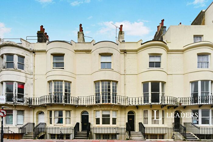 1 Bedroom Apartment To Rent In Regency Square, Brighton, BN1