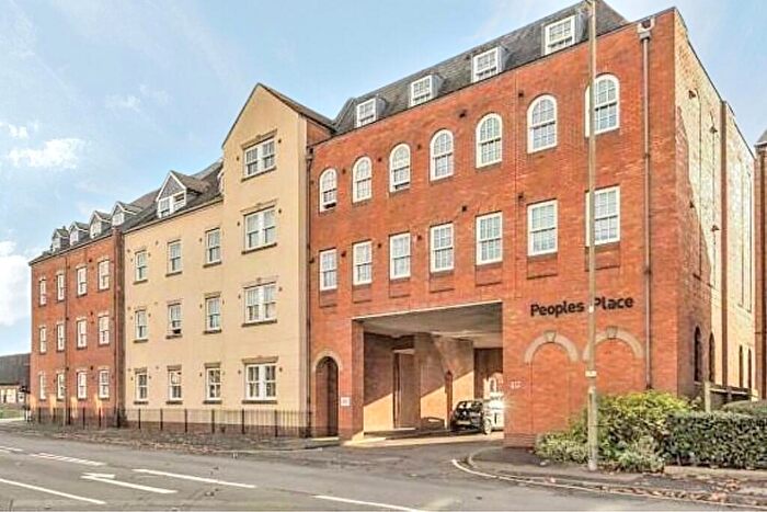 2 Bedroom Apartment To Rent In Warwick Road, Banbury, OX16