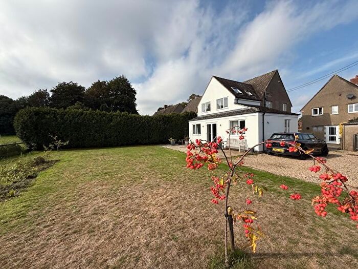 4 Bedroom Semi-Detached House For Sale In Cuddesdon, Oxford, OX44