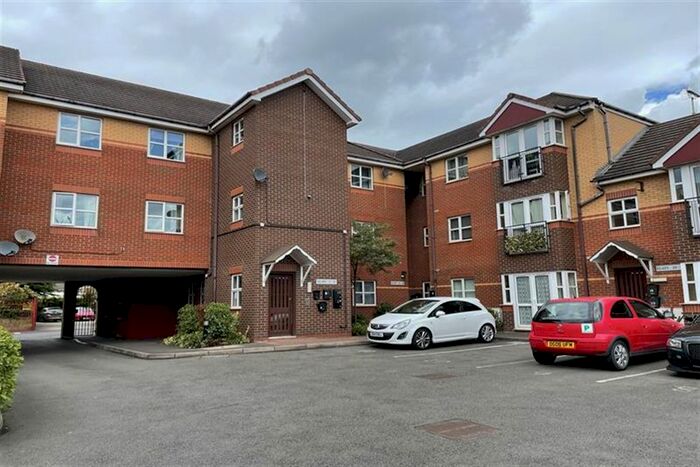 1 Bedroom Flat To Rent In Meeting Street, Wednesbury, WS10