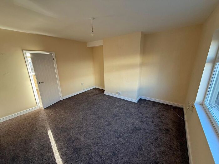 2 Bedroom Terraced House To Rent In Victoria Road, Doncaster, DN6