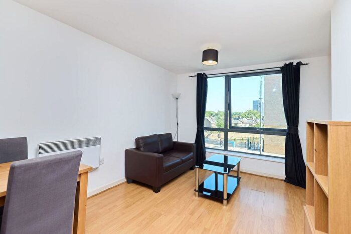 1 Bedroom Flat To Rent In Stratford, E15