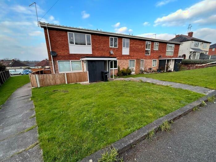 2 Bedroom Apartment To Rent In Lyde Green, Halesowen, West Midlands, B63