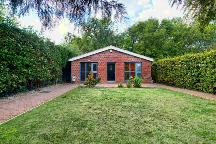 3 Bedroom Bungalow To Rent In Parkwood, Doddinghurst Road, Brentwood, Essex, CM15