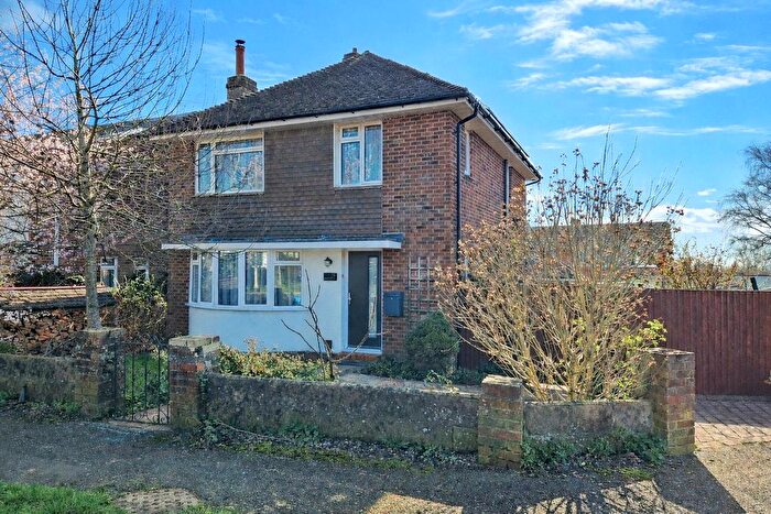 3 Bedroom Detached House For Sale In Birch Tree Drive, Emsworth, Hampshire, PO10