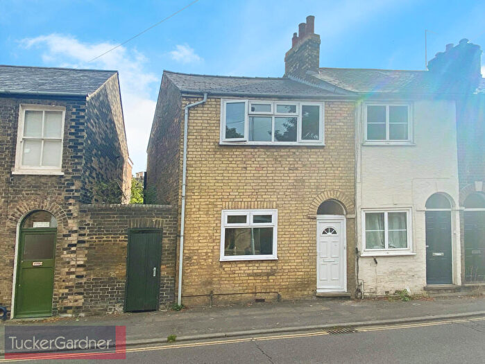 2 Bedroom House To Rent In Victoria Road, Cambridge, CB4