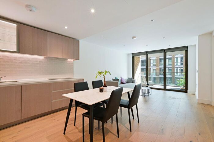 2 Bedroom Flat To Rent In Prince Of Wales Drive, Battersea, London, SW11