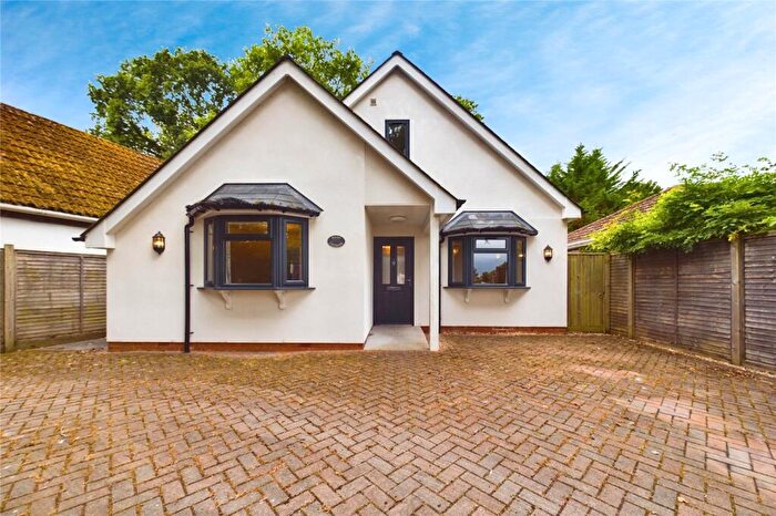 2 Bedroom Detached House For Sale In Birch Lane, Mortimer Common, Reading, RG7