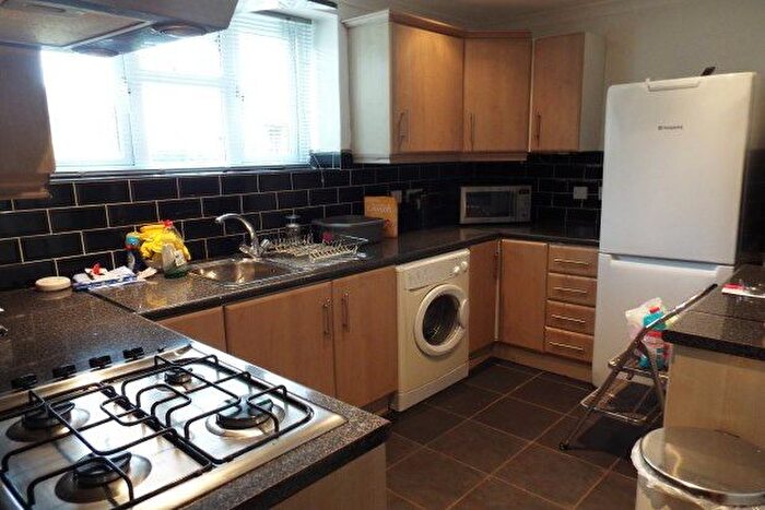 1 Bedroom Flat To Rent In Coleford House, Romford, RM3