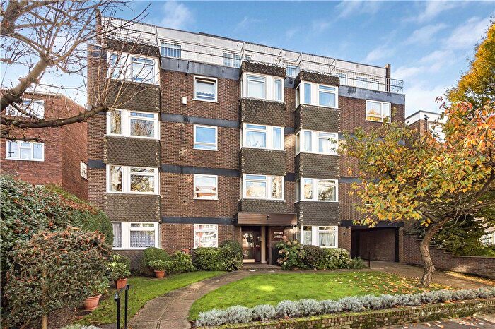 2 Bedroom Flat To Rent In St. John's Avenue, Putney, SW15