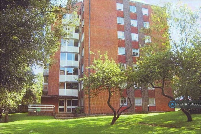 2 Bedroom Flat To Rent In Brendon House, Sutton, SM2