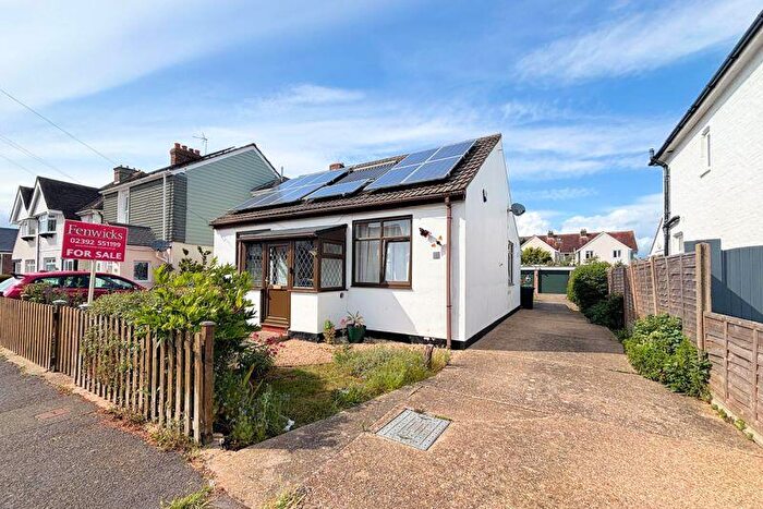 2 Bedroom Detached Bungalow For Sale In Raynes Road, Lee-On-The-Solent, PO13