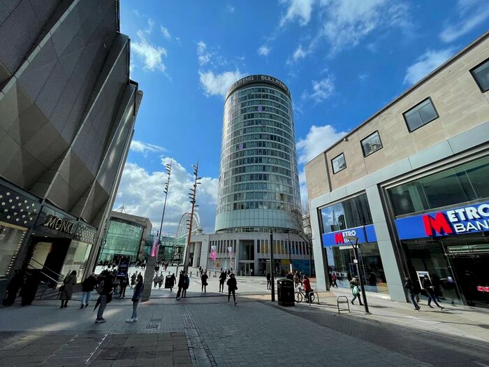 Apartment To Rent In Rotunda Studio, B2