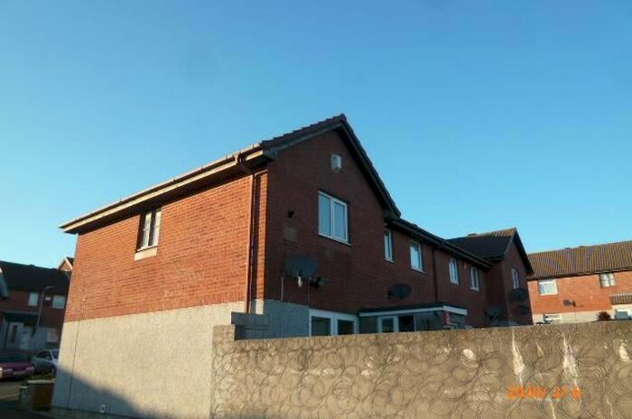 2 Bedroom Property To Rent In Trevose Way, Efford, Plymouth PL3