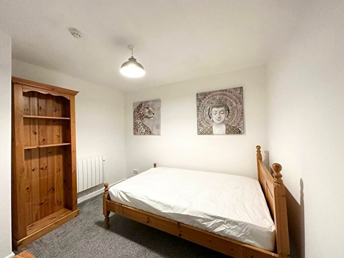 4 Bedroom Flat To Rent In Bigg Market, City Centre, Newcastle Upon Tyne, NE1