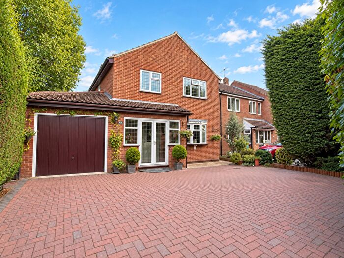 4 Bedroom Detached House For Sale In Shrub End Road, Colchester, CO3