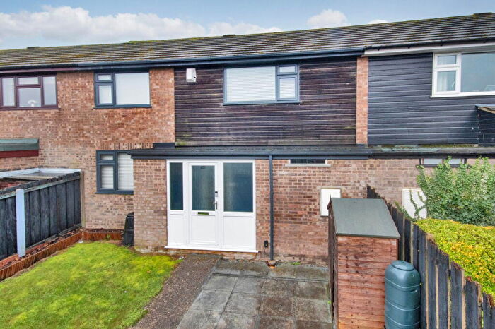 3 Bedroom Terraced House For Sale In Brambledown, Hartley, Longfield, Kent, DA3
