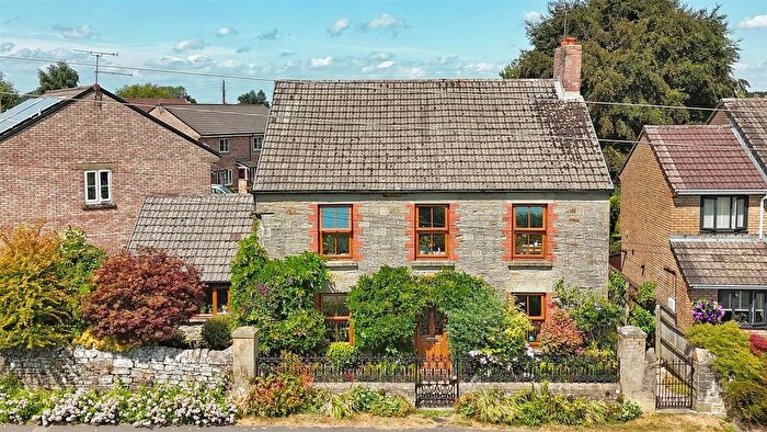 4 Bedroom Detached House For Sale In Bixhead Walk, Broadwell, Coleford, GL16