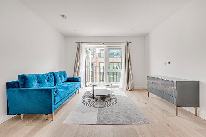 1 Bedroom Flat To Rent In Westwood Building, Lockgate Road, SW6