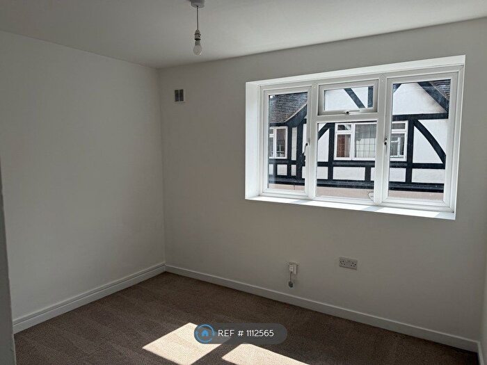 4 Bedroom Maisonette To Rent In Arundel House, Midhurst, GU29