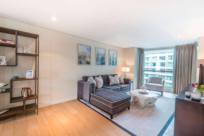 3 Bedroom Flat To Rent In Merchant Square East, Paddington, London, W2