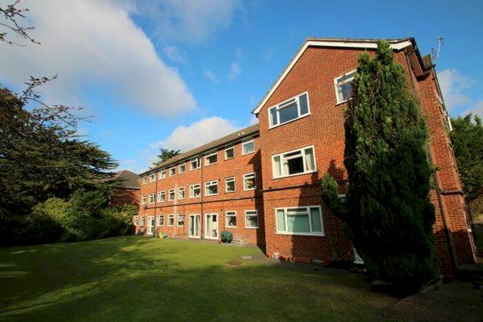 1 Bedroom Flat To Rent In Haling Park Road, South Croydon, CR2