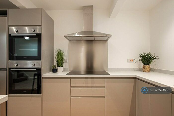 6 Bedroom Terraced House To Rent In College Street, Sheffield, S10