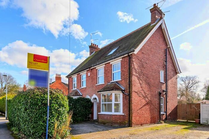 4 Bedroom Cottage To Rent In Eastheath Avenue, Wokingham, RG41