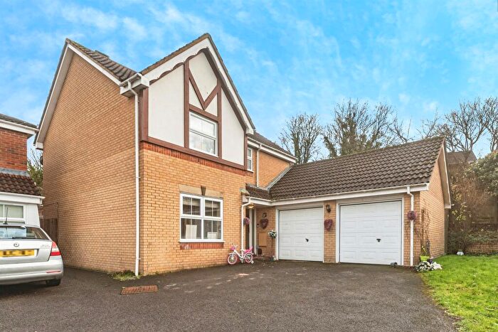 4 Bedroom Detached House For Sale In Chilton Ridge, Hatch Warren, Basingstoke, RG22