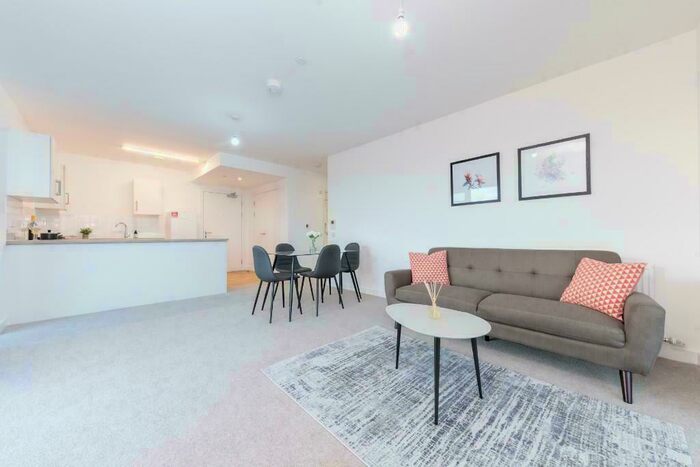 1 Bedroom Flat To Rent In South Way, Wembley, Middlesex, HA9