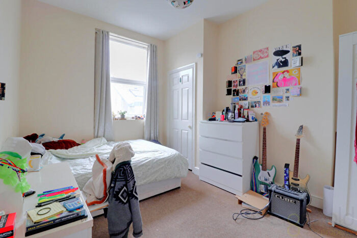 4 Bedroom House Of Multiple Occupation To Rent In Chesham Road, Brighton, BN2