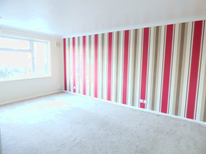 2 Bedroom Apartment To Rent In Amanda Court, Gosport, PO12