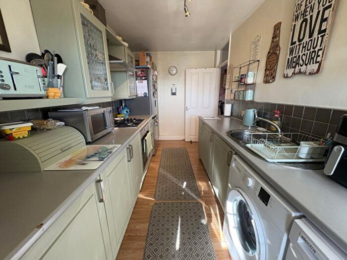 2 Bedroom Apartment For Sale In Crammavill Street, Grays, Essex, RM16