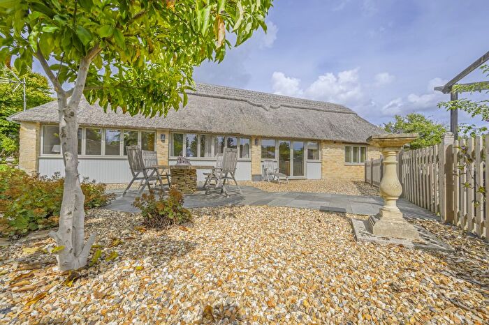 2 Bedroom Detached House To Rent In Stratton, Cirencester, GL7