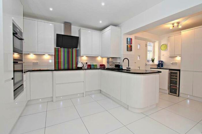 4 Bedroom Terraced House For Sale In South Side, Shadforth, Durham, DH6