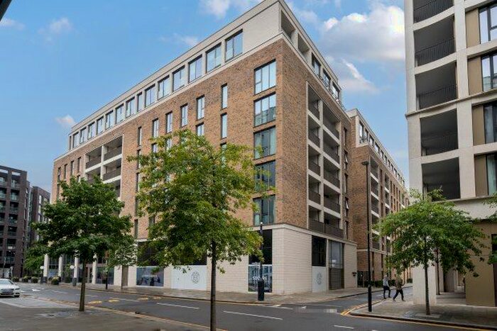 2 Bedroom Flat To Rent In Schooner Road, London, E16