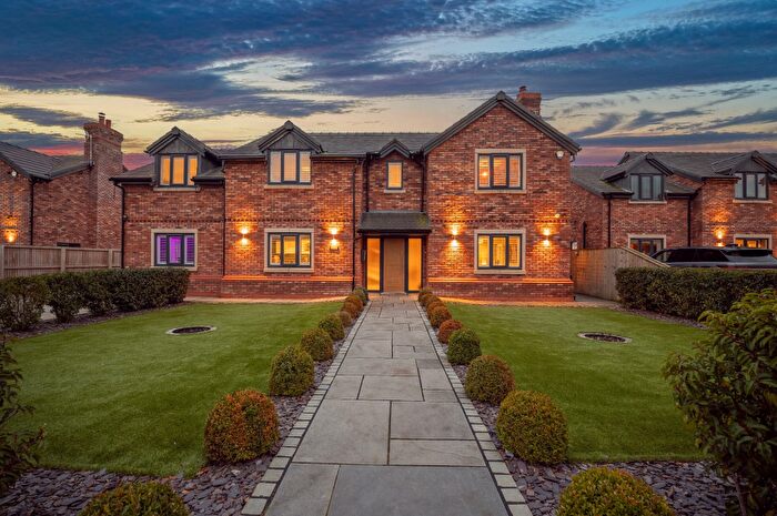 4 Bedroom Detached House For Sale In The Pines, Long Lea Gardens Common Lane, CW9