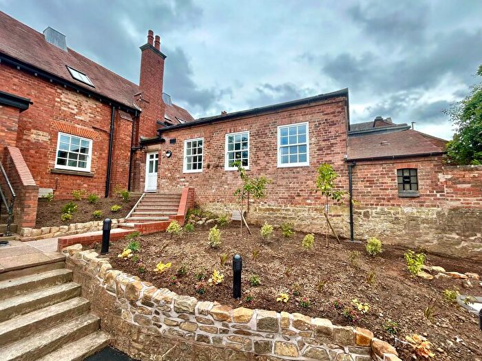 2 Bedroom Flat For Sale In Vicar Street, Sedgley, Dudley, DY3