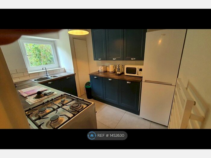 2 Bedroom Flat To Rent In Locksbrook Place, Bath, BA1