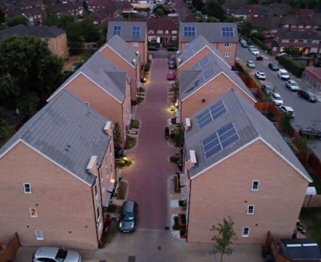 Studio To Rent In Dorrington Close, Barking, Essex, IG11