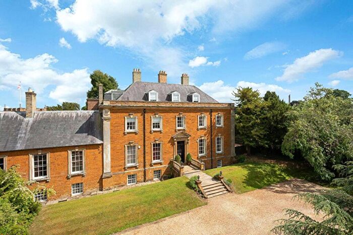 3 Bedroom Apartment For Sale In Dallington Park Road, Northampton, Northamptonshire, NN5