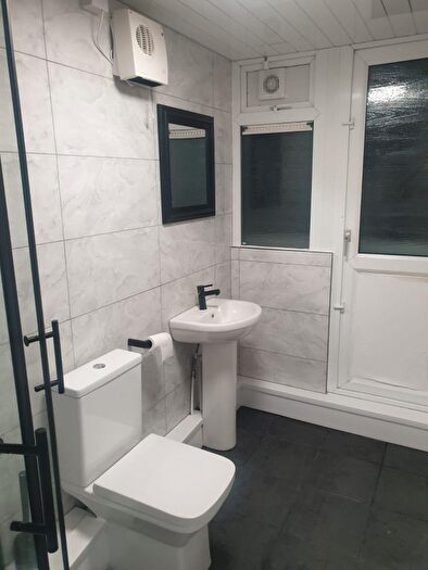 2 Bedroom Flat To Rent In Caradoc Close, Coventry, CV2