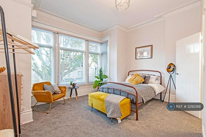 Studio To Rent In Agden Road, Sheffield, S7