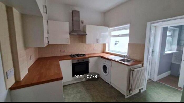 2 Bedroom Terraced House To Rent In Raglan Street, HU5
